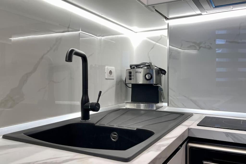53° Bs Skanderbeg City Center Comfort Tirana Esterno foto