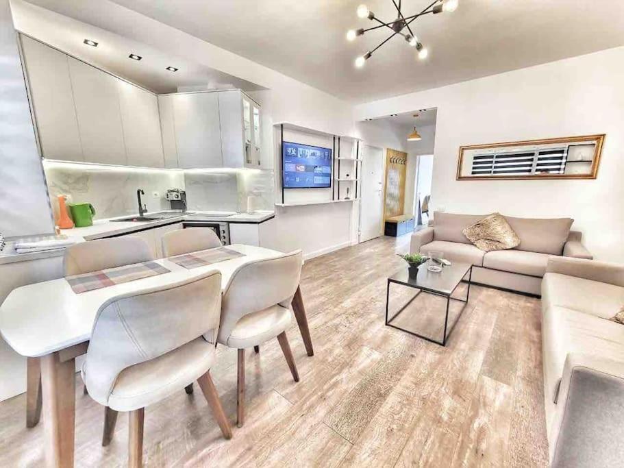 53° Bs Skanderbeg City Center Comfort Tirana Esterno foto